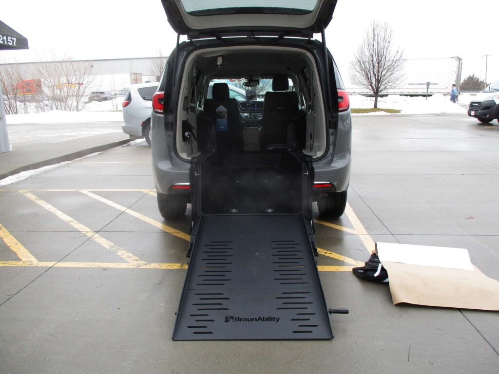 wheelchair accessible vans for sale